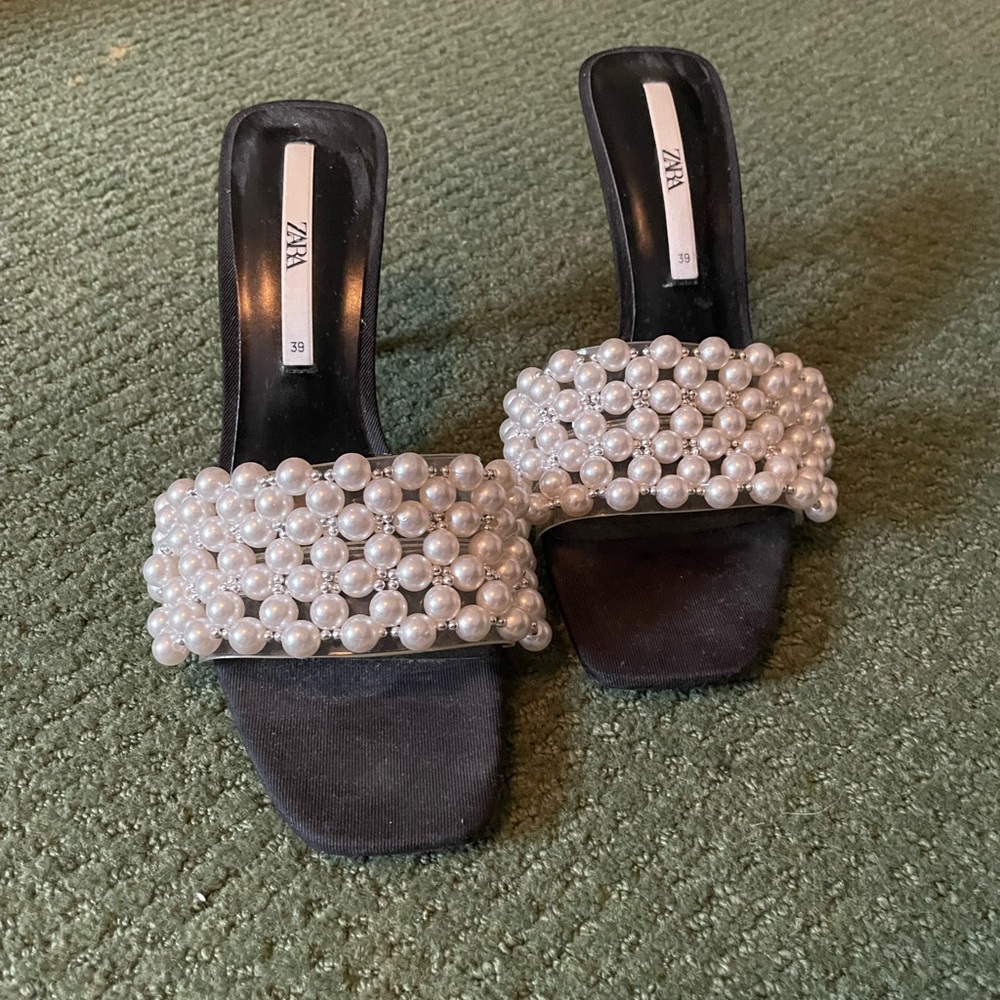 Embellished pearl and silver Zara heels